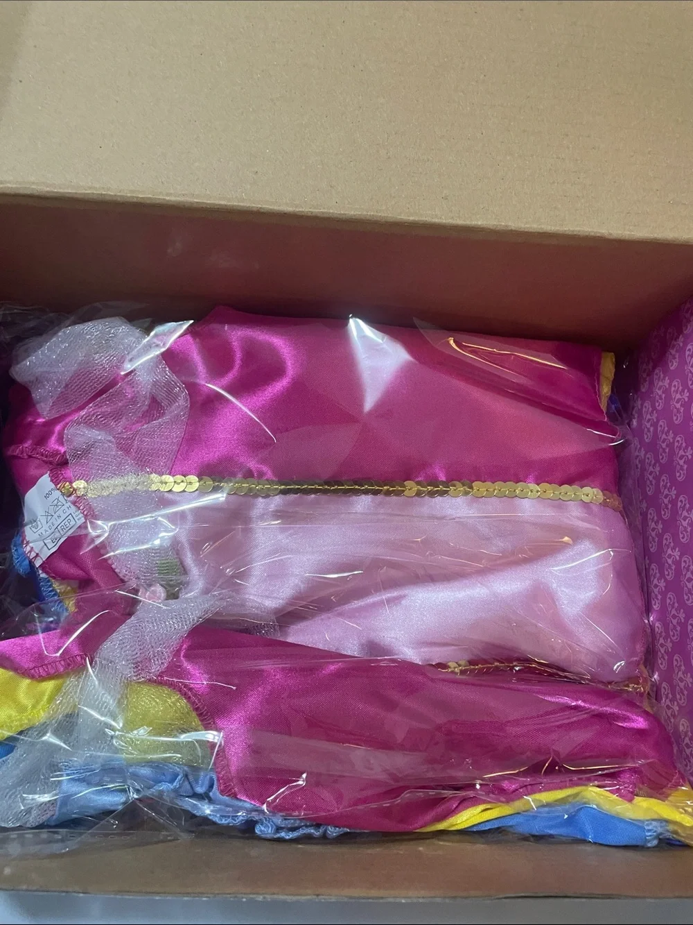Brand New Princess Dress Up Trunk Toddler Sz. 3 to 6 yrs old w 3 dresses and acc